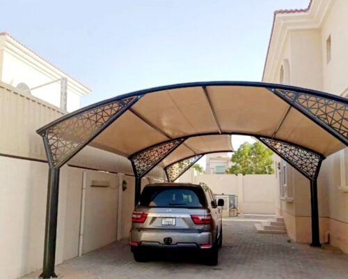 مظلات كابولي لمواقف السيارات